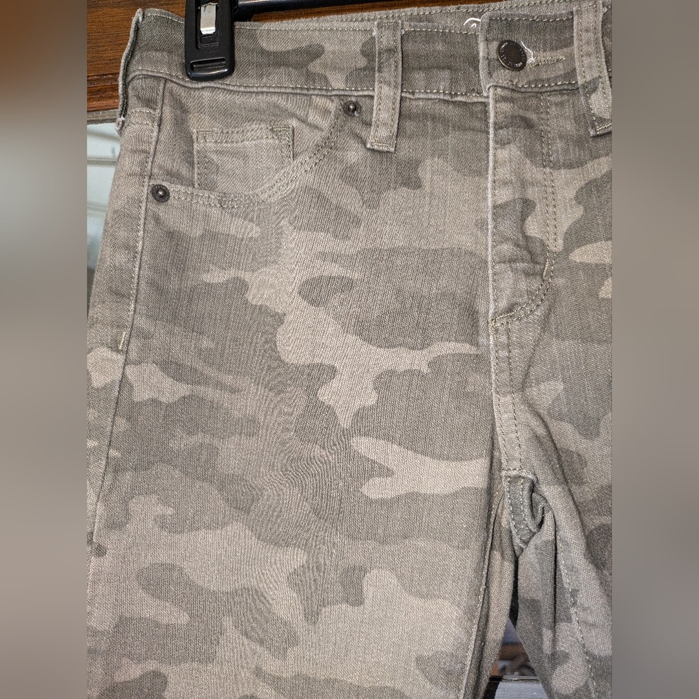 Universal Thread Women's Skinny Jeans - Camouflage - Picture 3 of 6